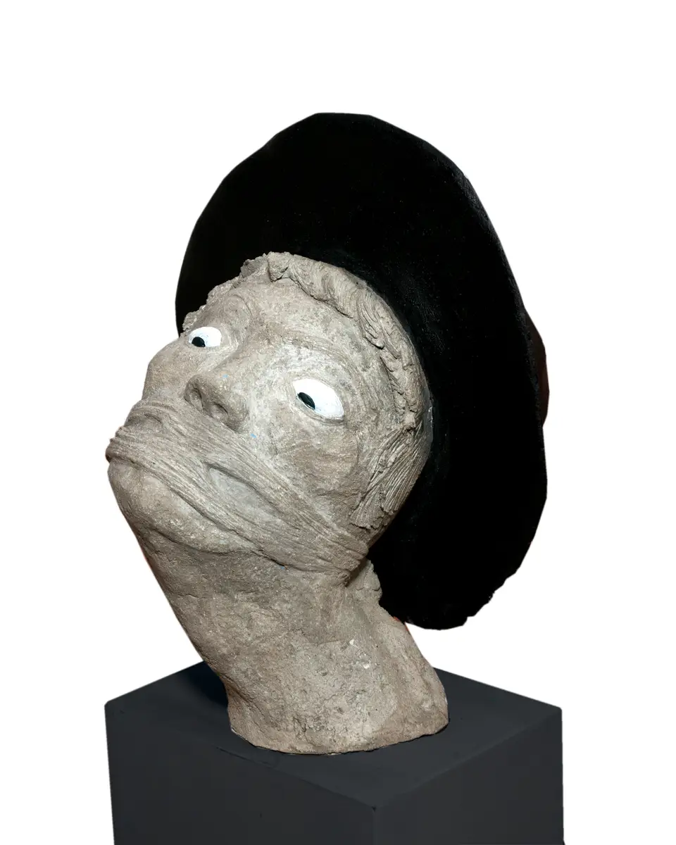 Fiesta de disfraces, escultura, 2014, Noel Morera Cruz