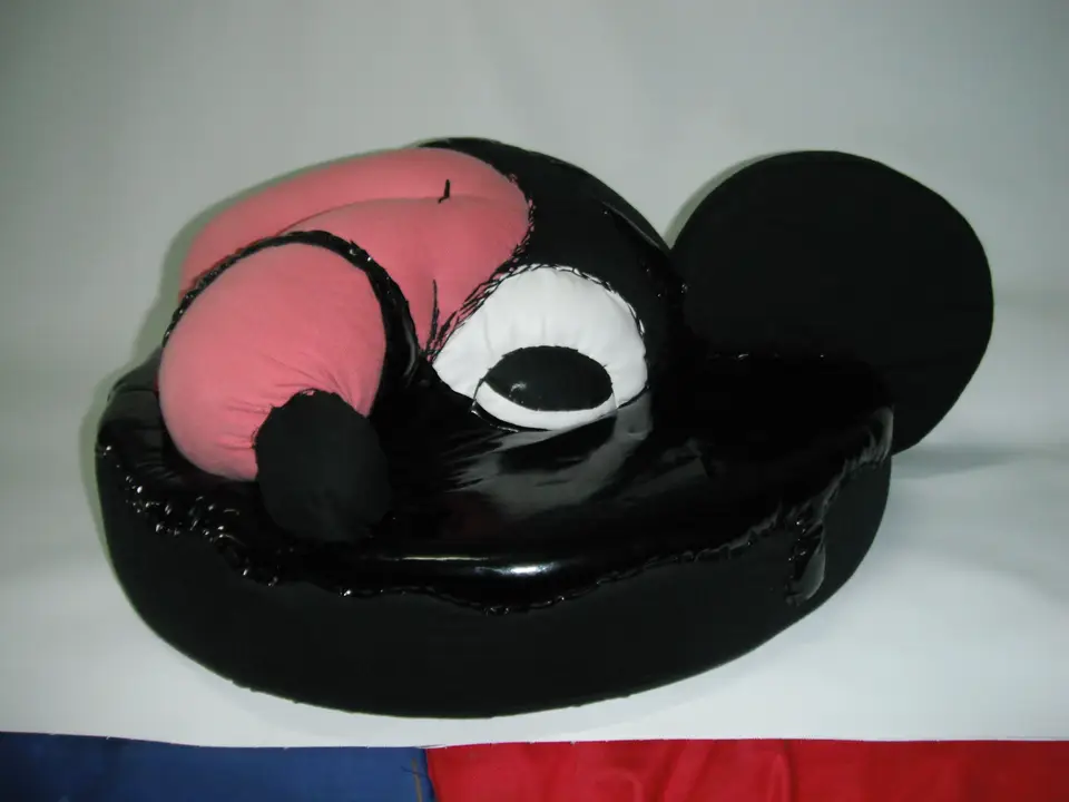 Mickey estoico 1, escultura, Noel Morera Cruz
